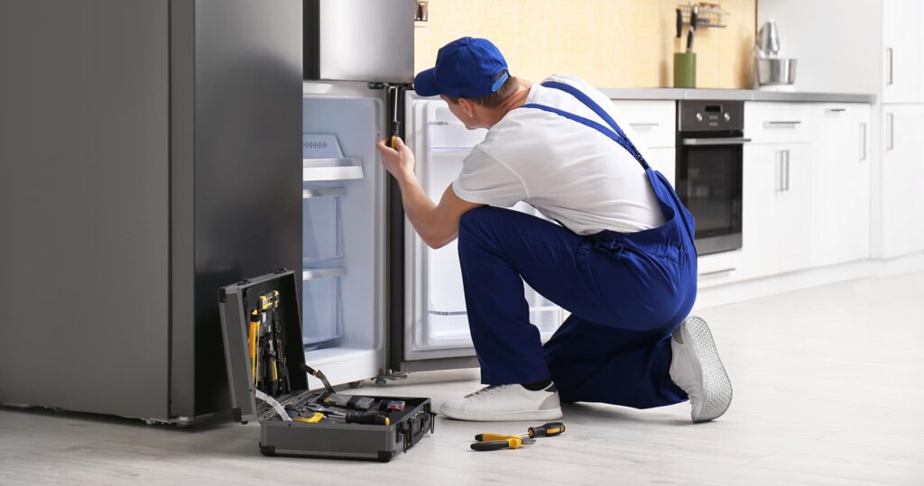 Refrigerator repair service in Lucknow for single and double door fridge